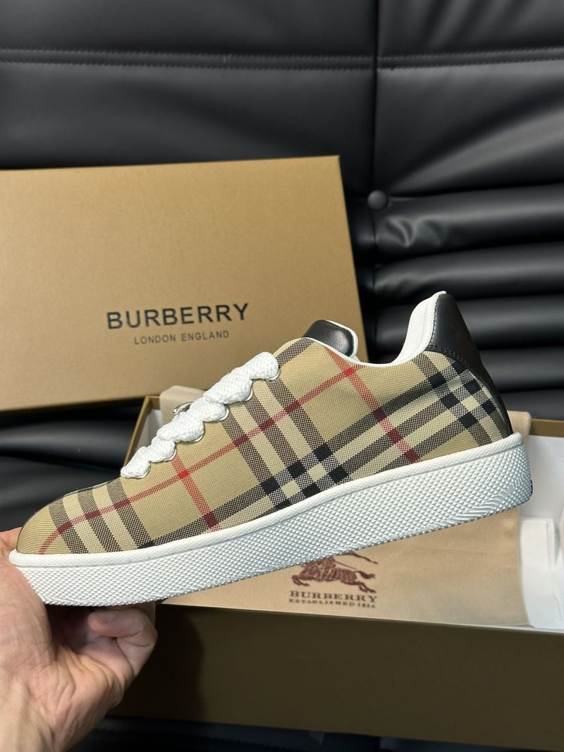 Burberry Low Shoes